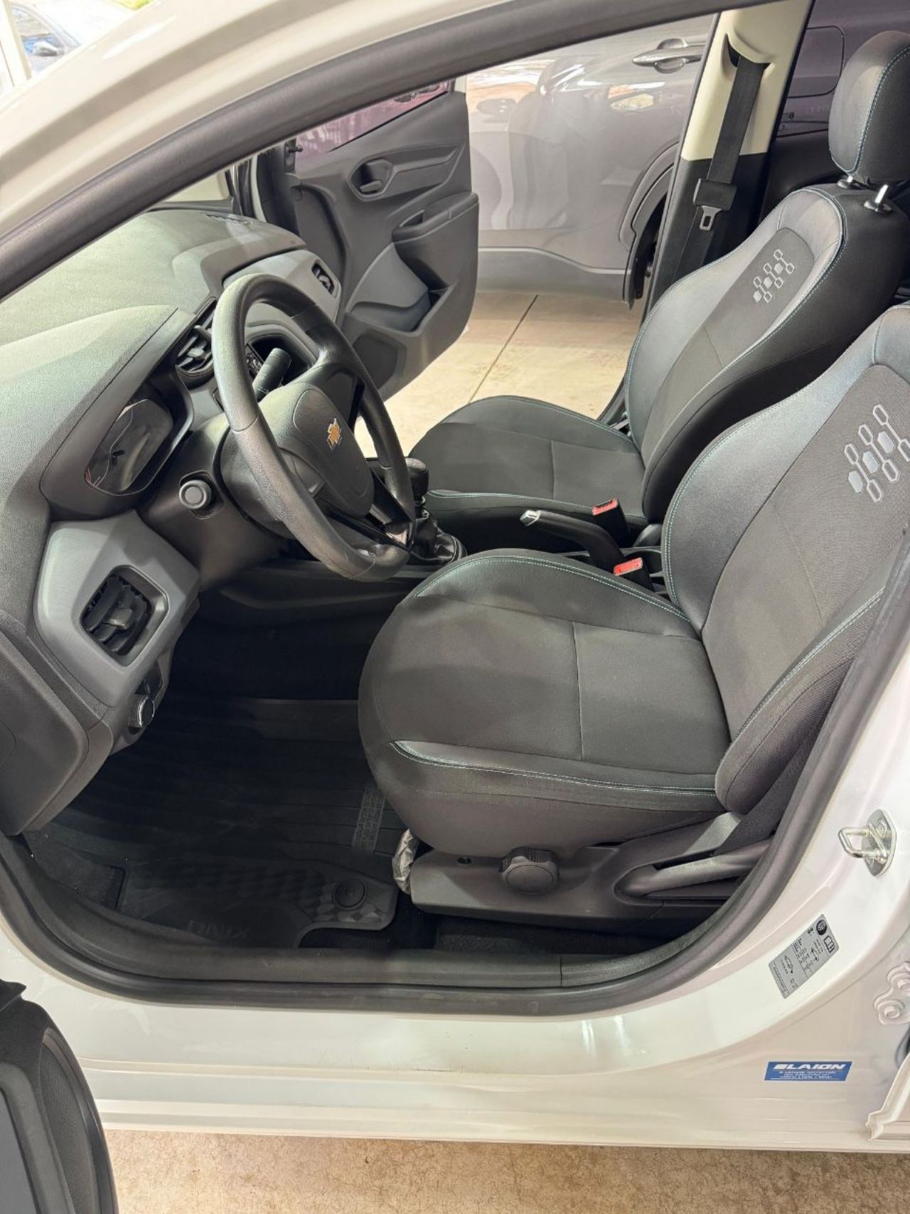 Chevrolet Onix Usado Financiado en Mendoza, deRuedas