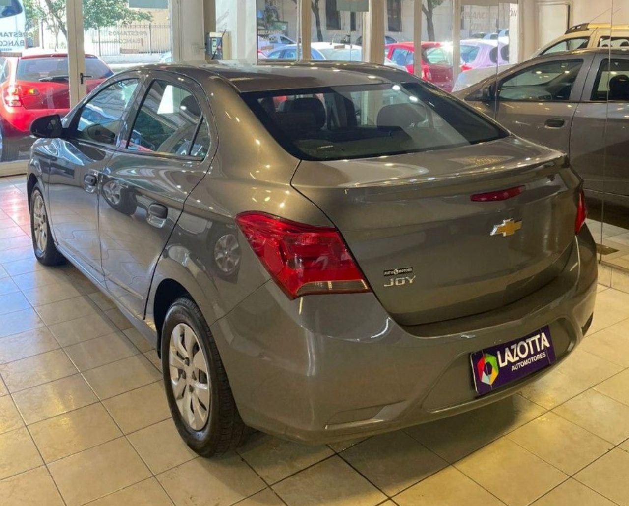 Chevrolet Onix Usado Financiado en Córdoba, deRuedas