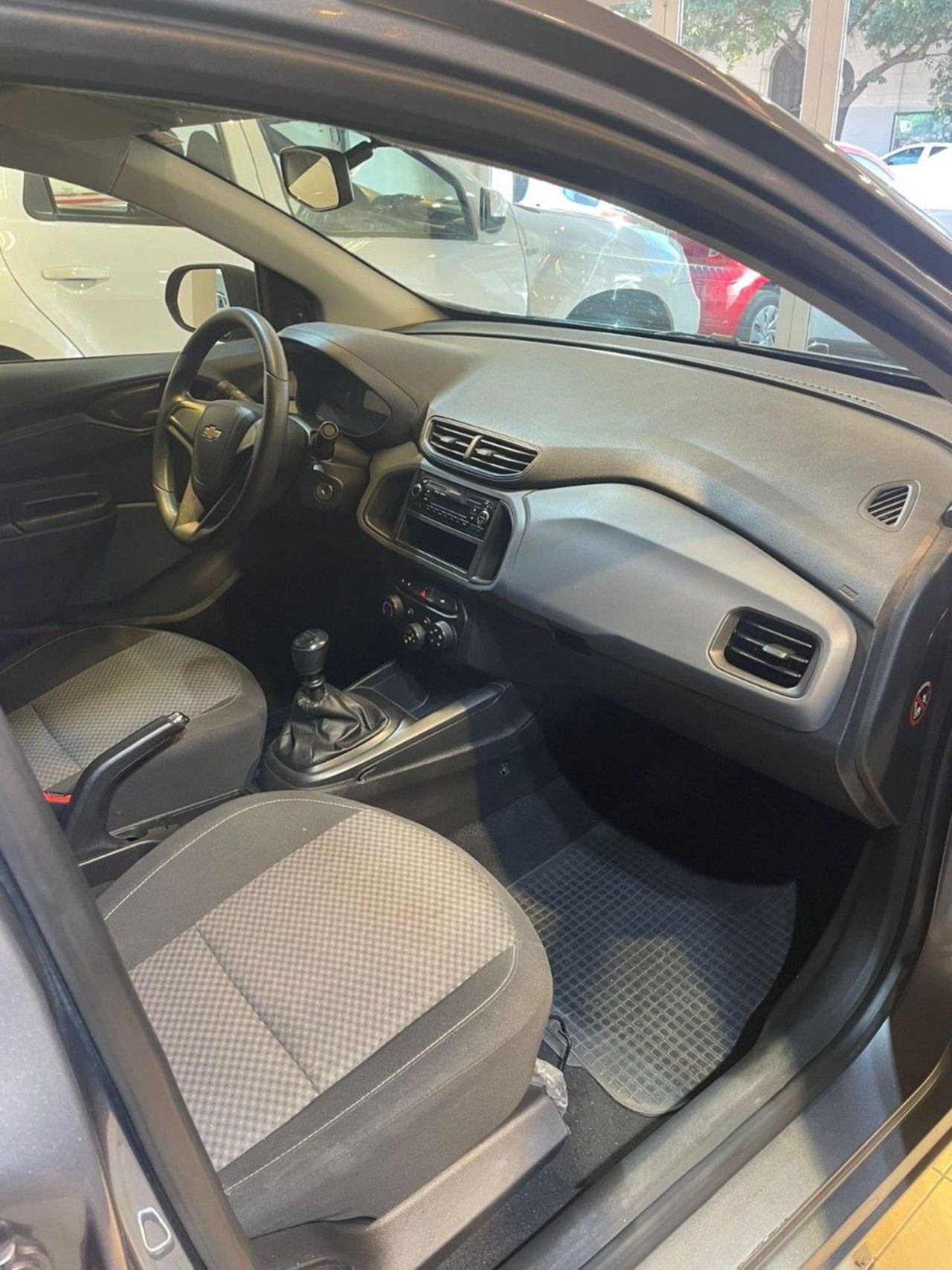 Chevrolet Onix Usado Financiado en Córdoba, deRuedas
