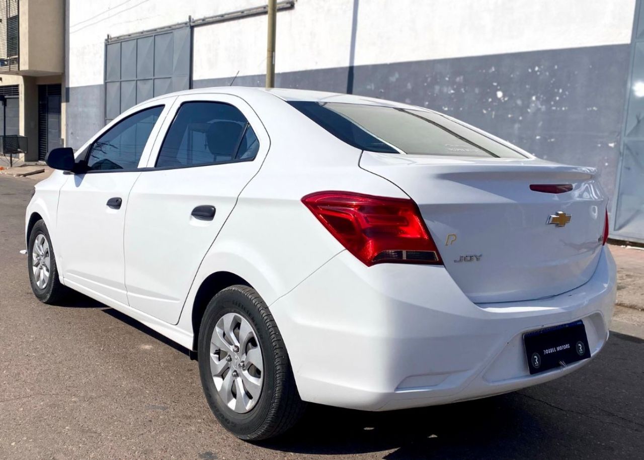 Chevrolet Onix Usado Financiado en Mendoza, deRuedas