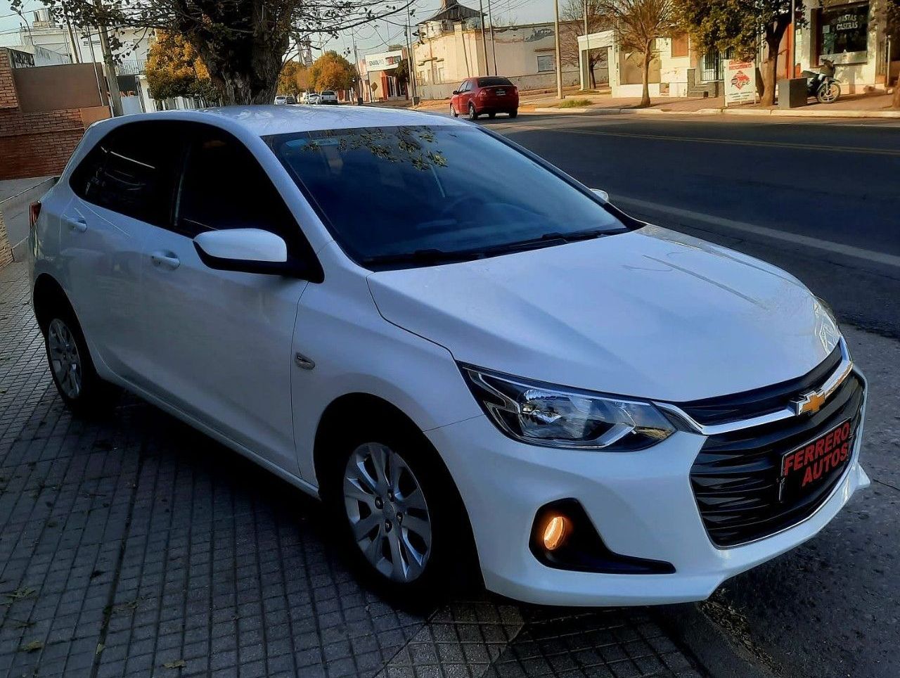Chevrolet Onix Usado Financiado en Córdoba, deRuedas