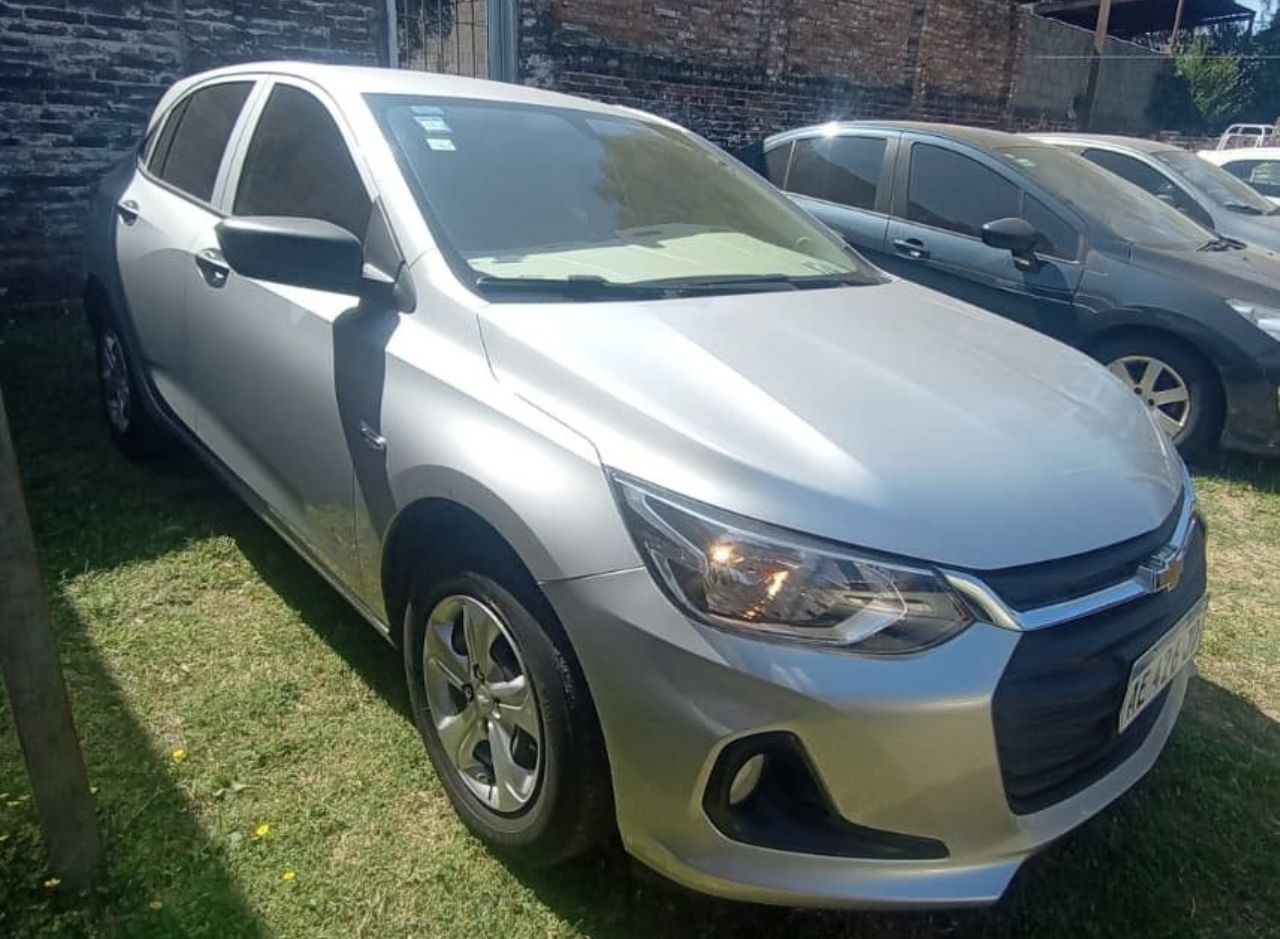 Chevrolet Onix Usado Financiado en Córdoba, deRuedas