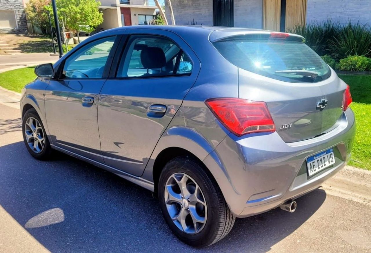 Chevrolet Onix Usado en Mendoza, deRuedas