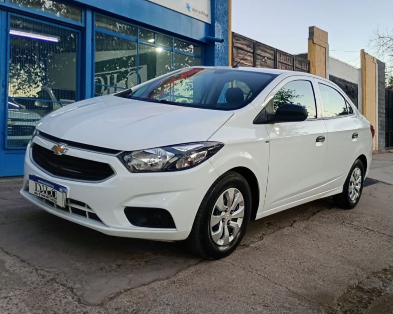 Chevrolet Onix Usado Financiado en Mendoza, deRuedas
