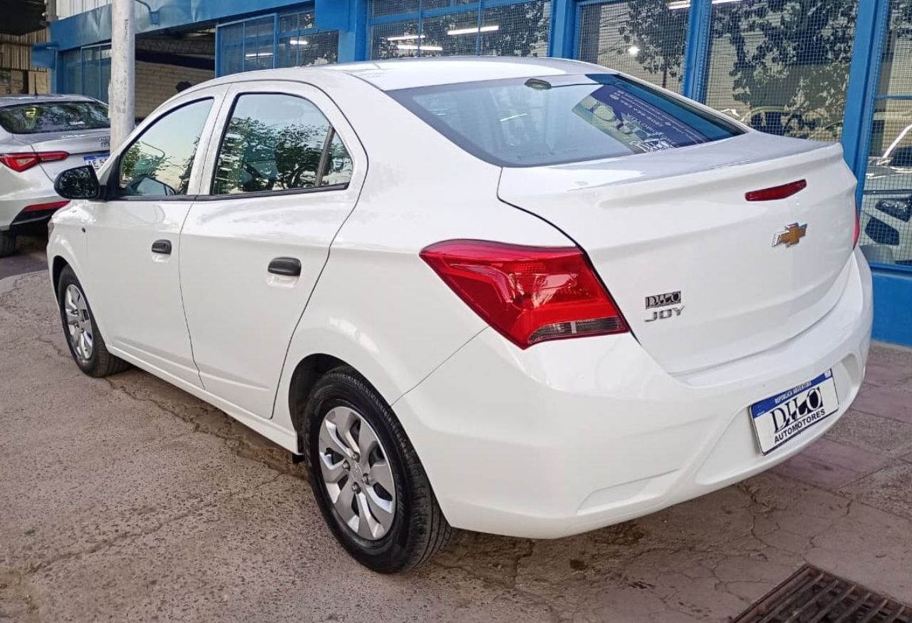Chevrolet Onix Usado Financiado en Mendoza, deRuedas