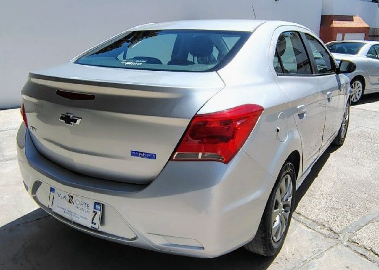 Chevrolet Onix Usado Financiado en Mendoza, deRuedas