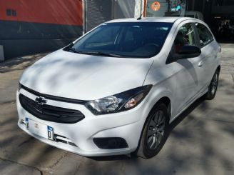 Chevrolet Onix Usado en Mendoza Financiado