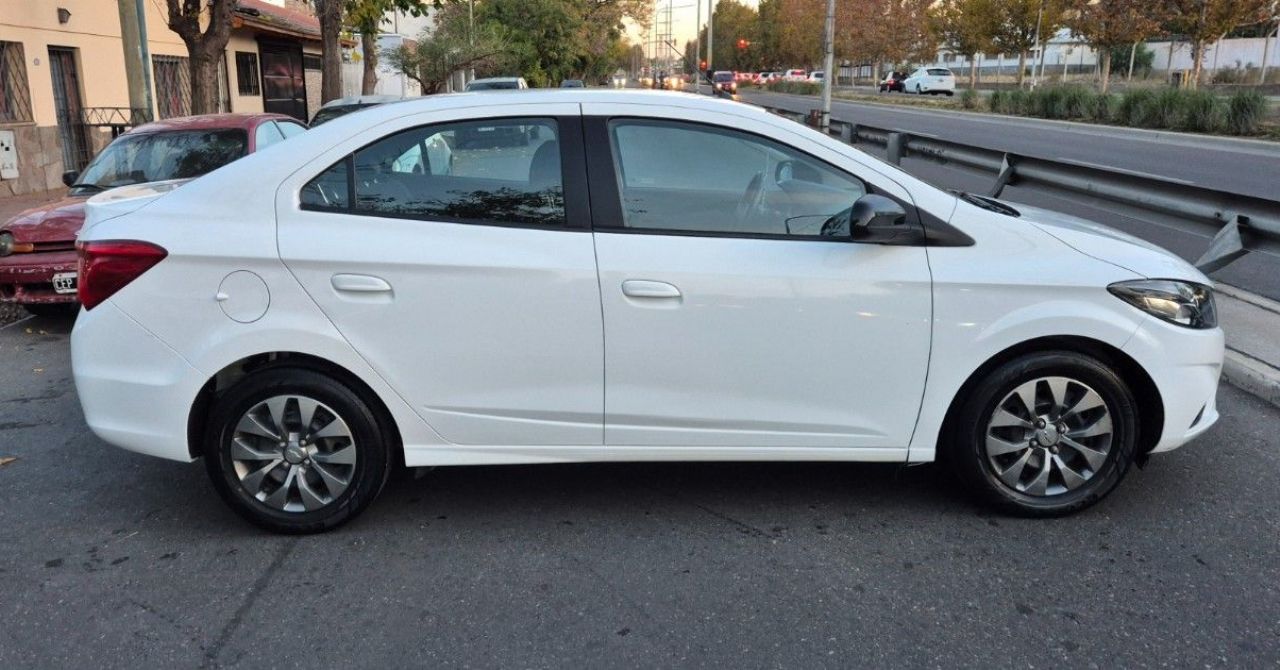 Chevrolet Onix Usado Financiado en Mendoza, deRuedas