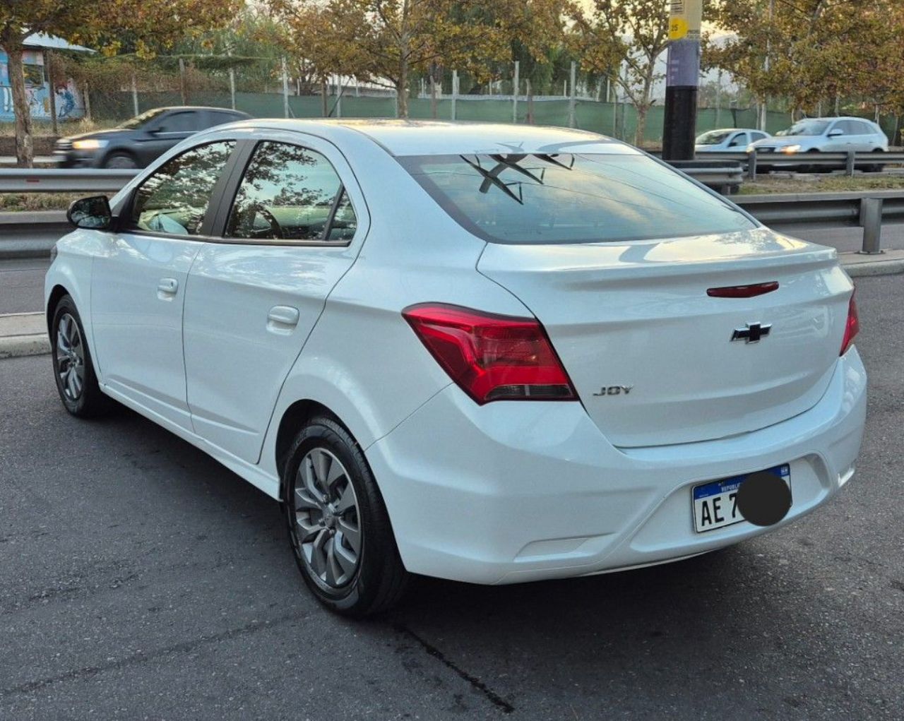 Chevrolet Onix Usado Financiado en Mendoza, deRuedas