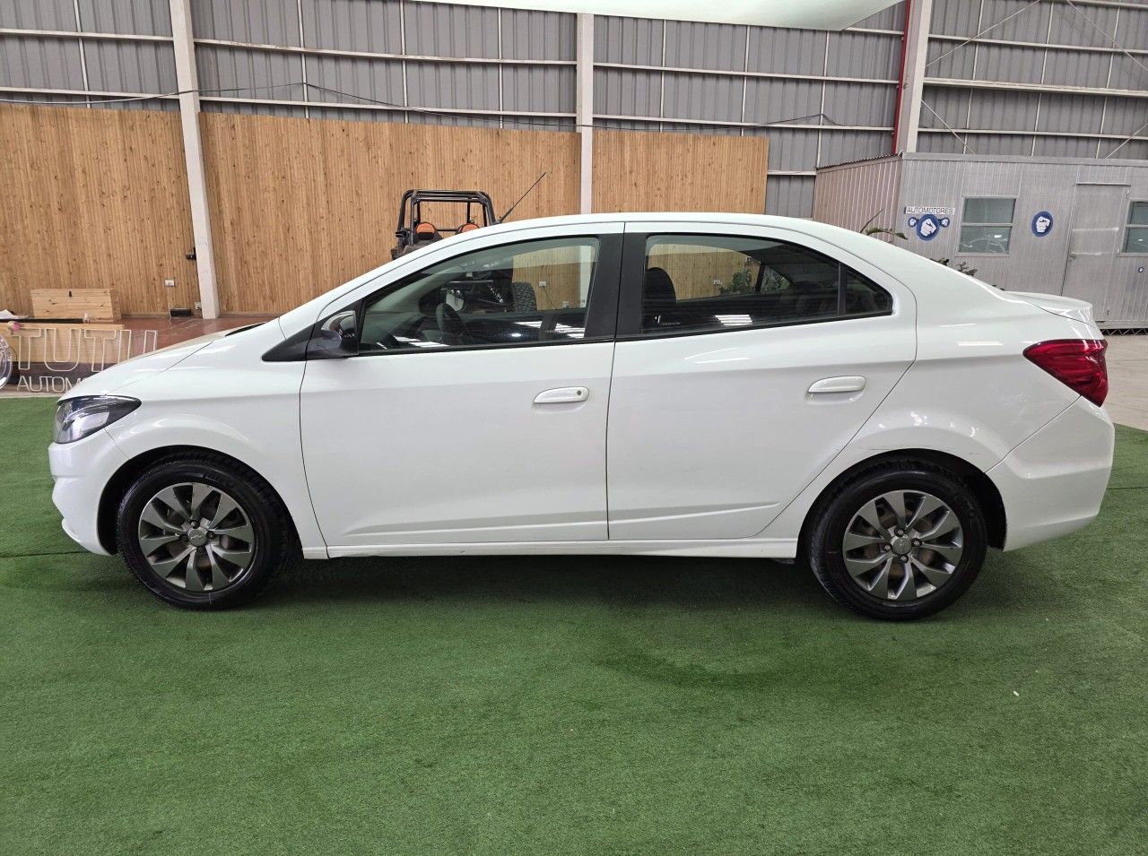 Chevrolet Onix Usado Financiado en Córdoba, deRuedas