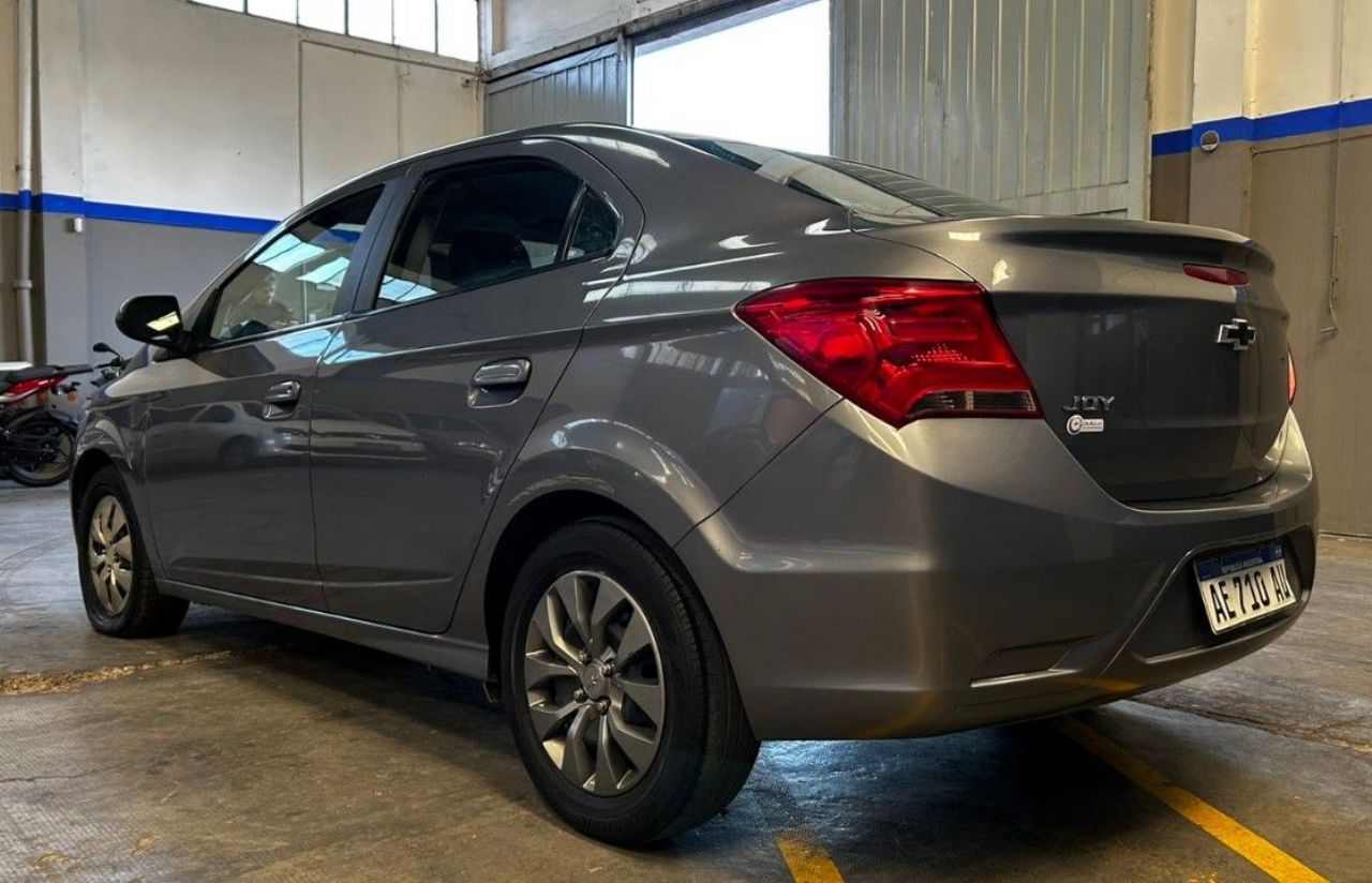 Chevrolet Onix Usado Financiado en Mendoza, deRuedas