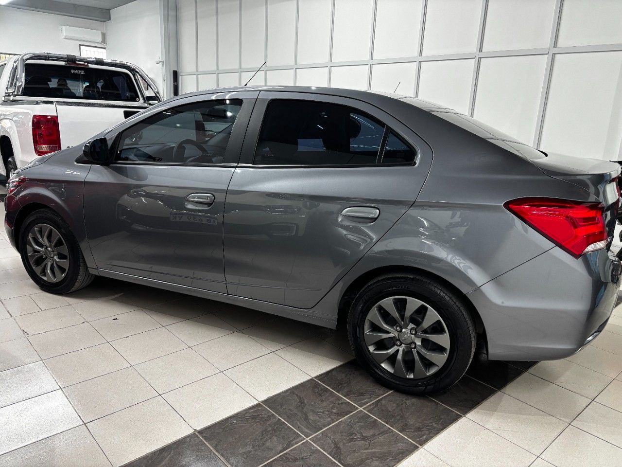 Chevrolet Onix Usado Financiado en Mendoza, deRuedas