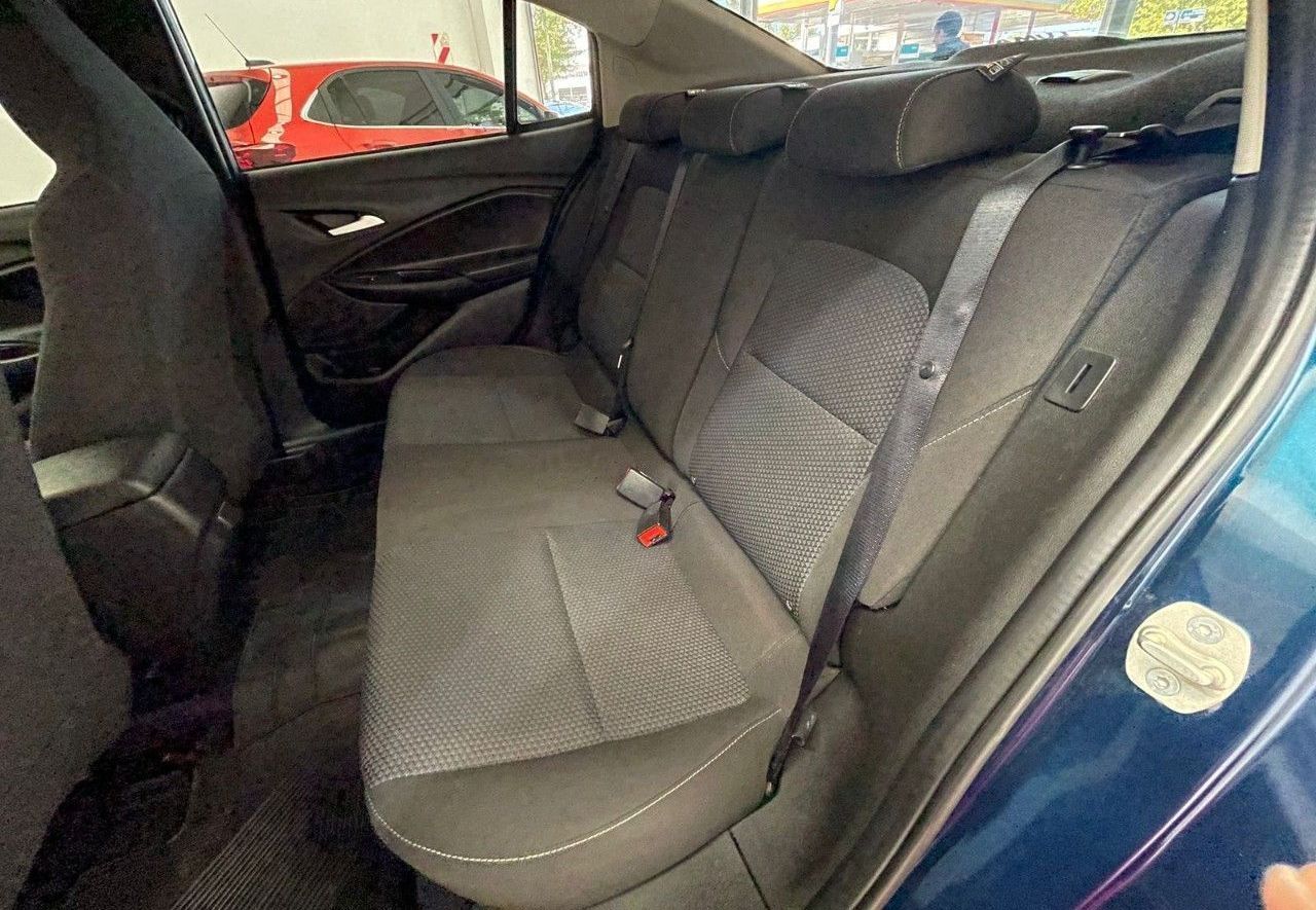 Chevrolet Onix Usado Financiado en Mendoza, deRuedas