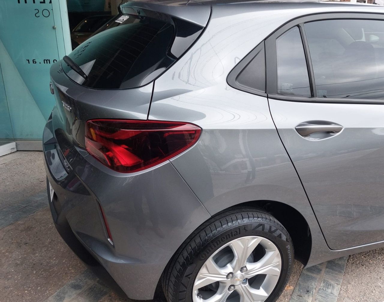 Chevrolet Onix Usado Financiado en Córdoba, deRuedas