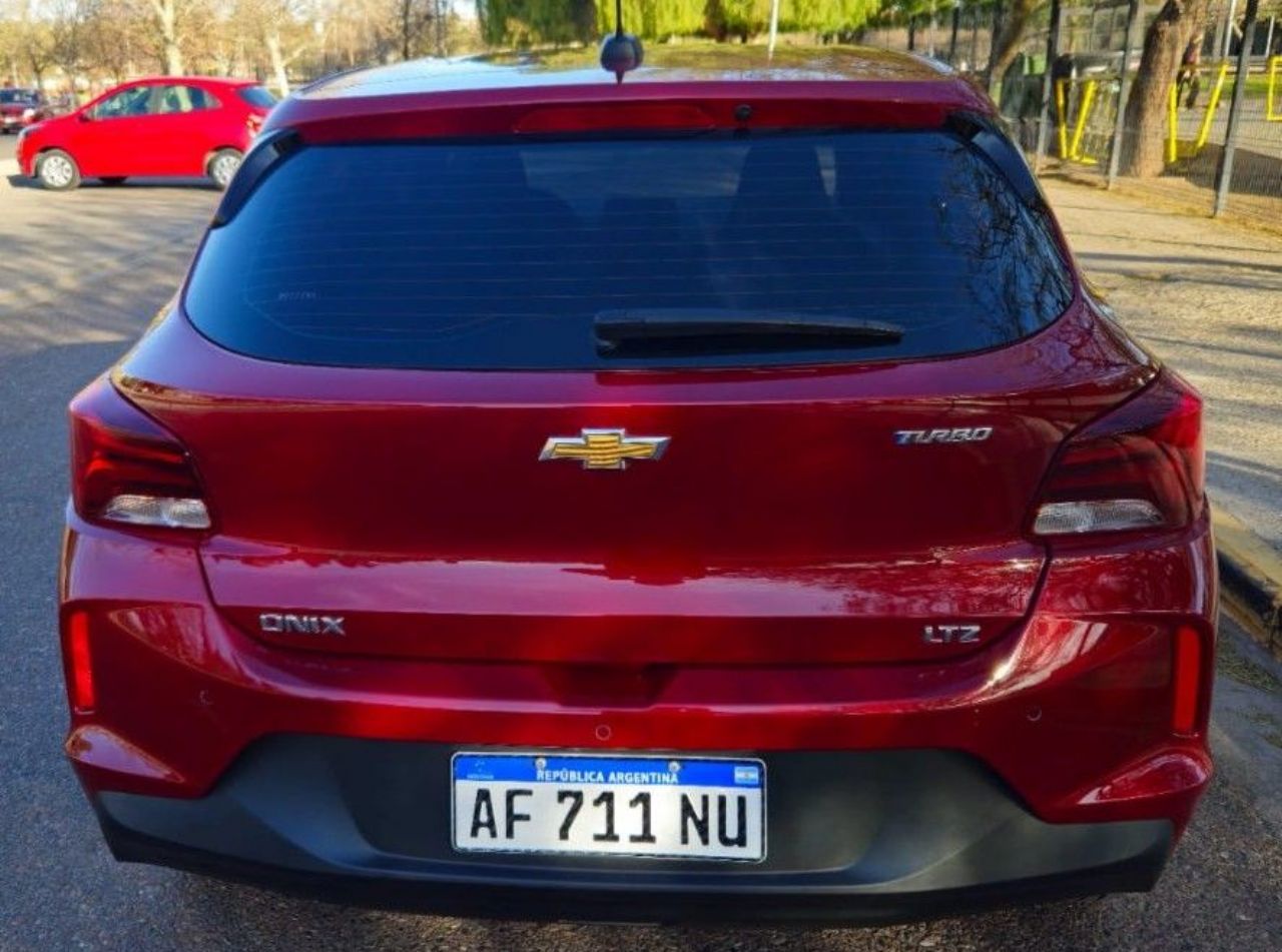 Chevrolet Onix Usado Financiado en Mendoza, deRuedas