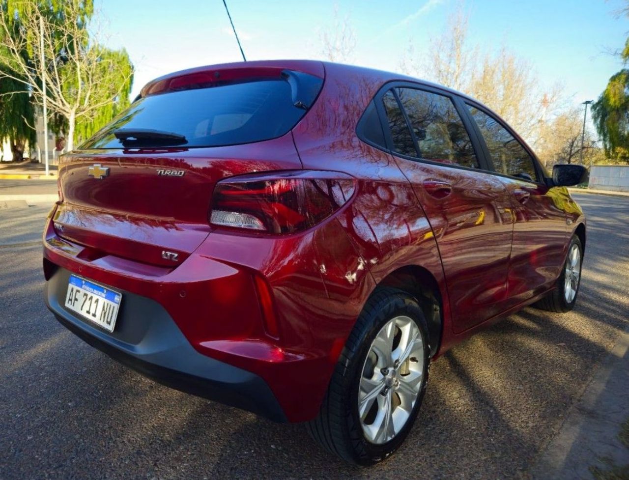 Chevrolet Onix Usado Financiado en Mendoza, deRuedas