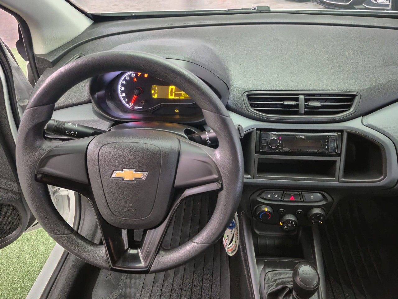 Chevrolet Onix Usado Financiado en Córdoba, deRuedas