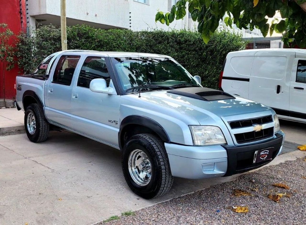 Chevrolet S10 Usada en Mendoza, deRuedas