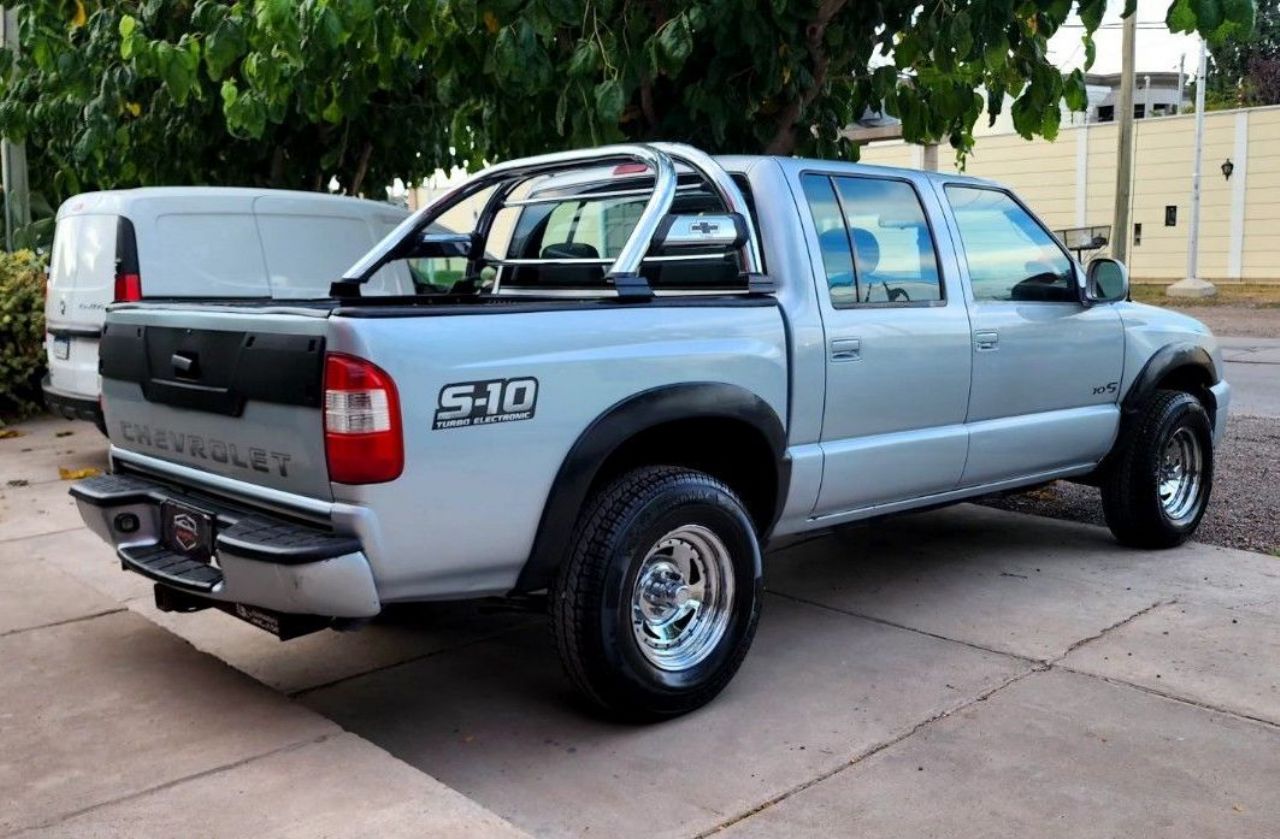Chevrolet S10 Usada en Mendoza, deRuedas