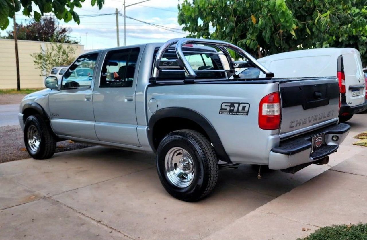 Chevrolet S10 Usada en Mendoza, deRuedas