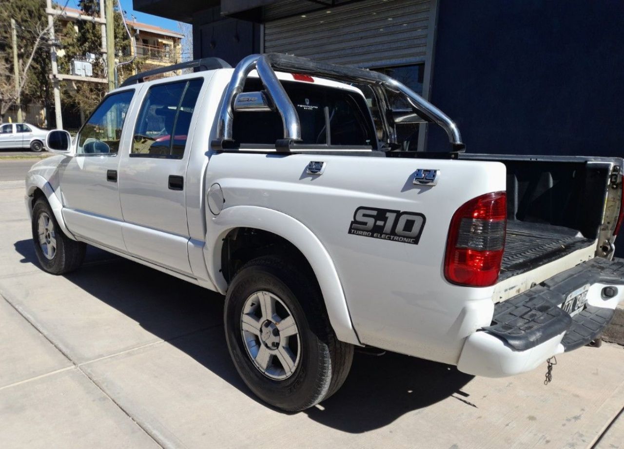 Chevrolet S10 Usada Financiado en Mendoza, deRuedas
