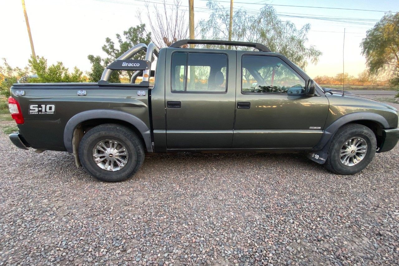 Chevrolet S10 Usada en Mendoza, deRuedas