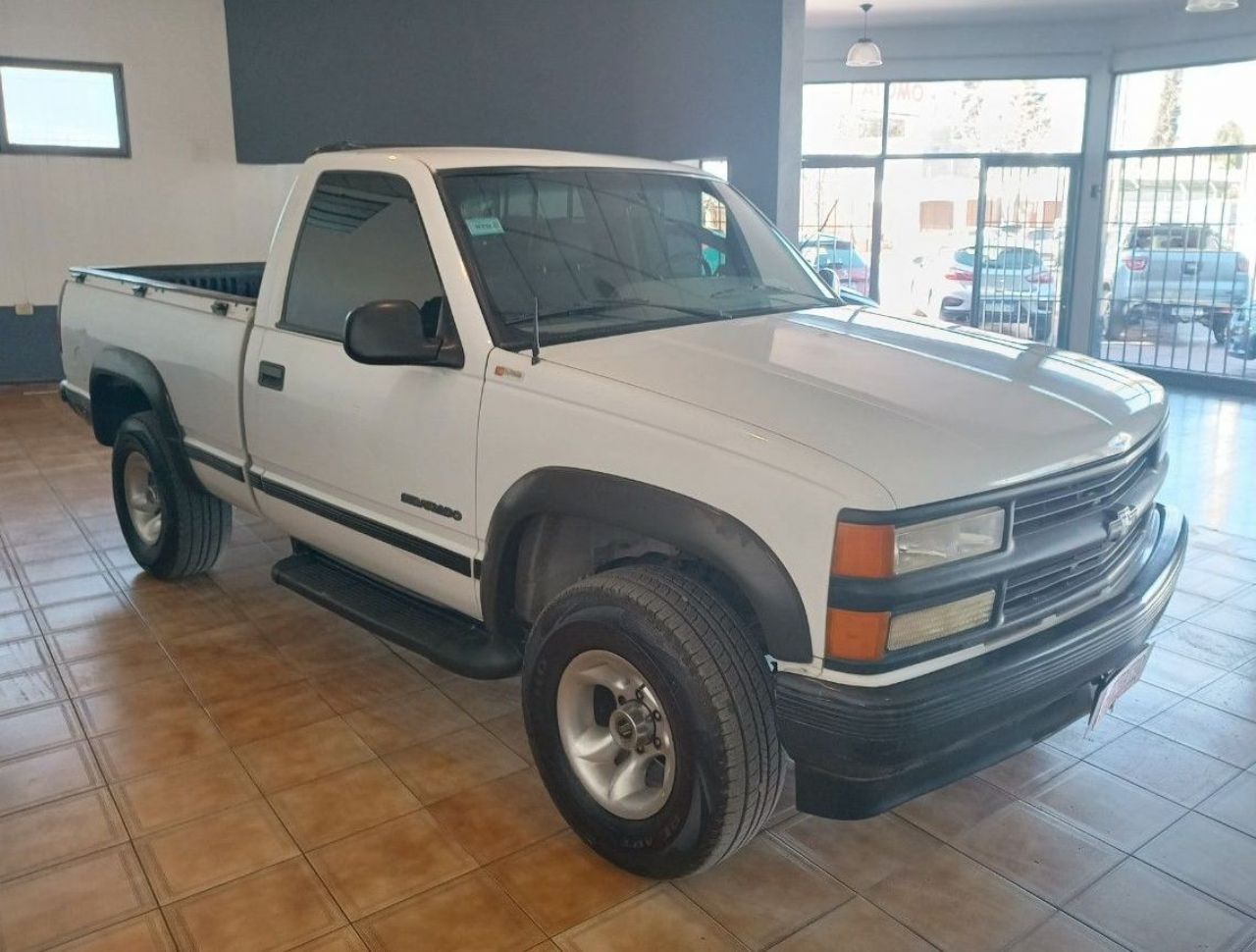 Chevrolet Silverado Usada en Mendoza, deRuedas