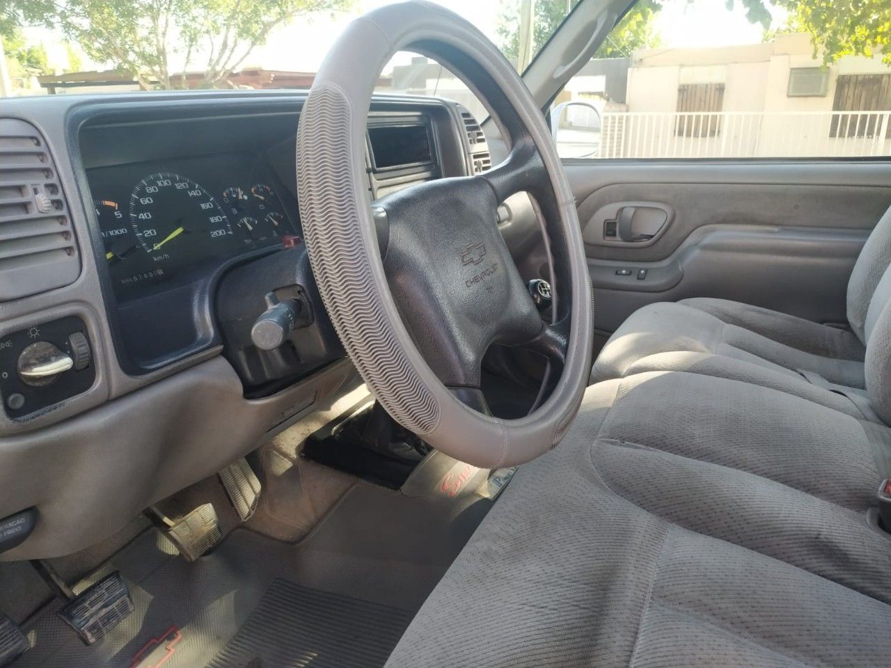 Chevrolet Silverado Usada en San Juan, deRuedas