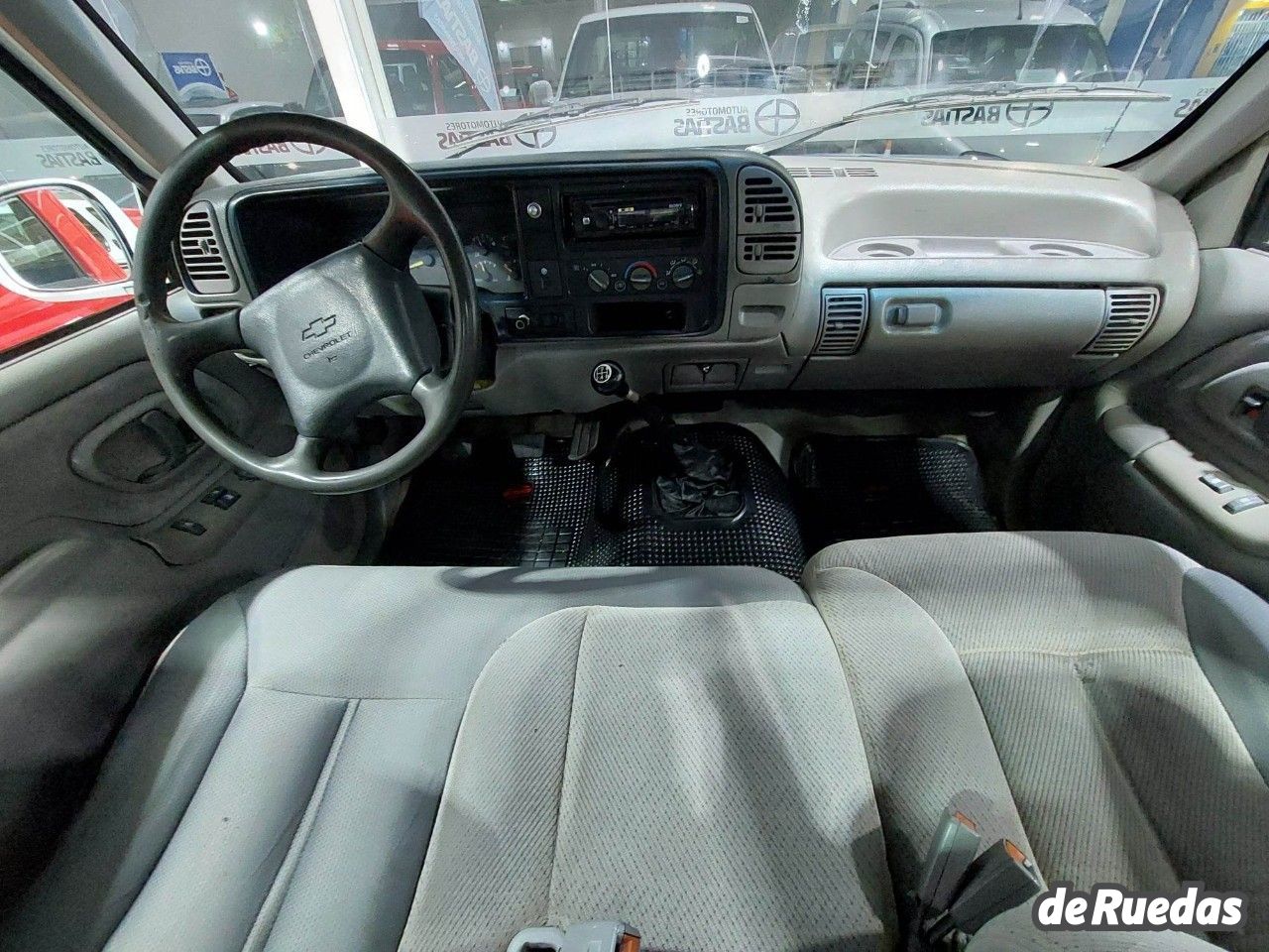 Chevrolet Silverado Usada en Mendoza, deRuedas