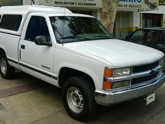 Chevrolet Silverado Usada en Mendoza, deRuedas