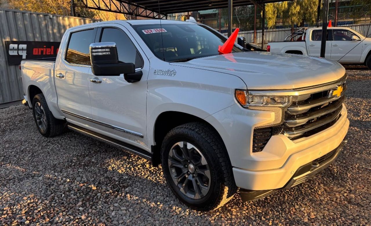 Chevrolet Silverado Usada en Mendoza, deRuedas