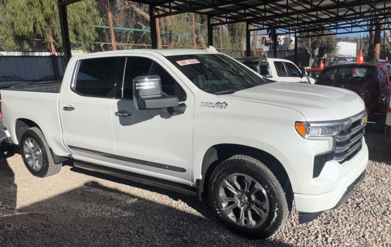 Chevrolet Silverado Usada en Mendoza, deRuedas