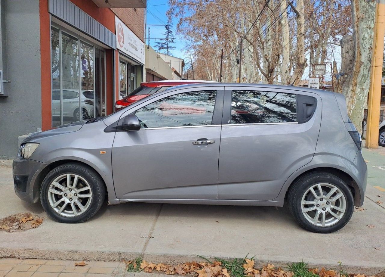 Chevrolet Sonic Usado en Mendoza, deRuedas