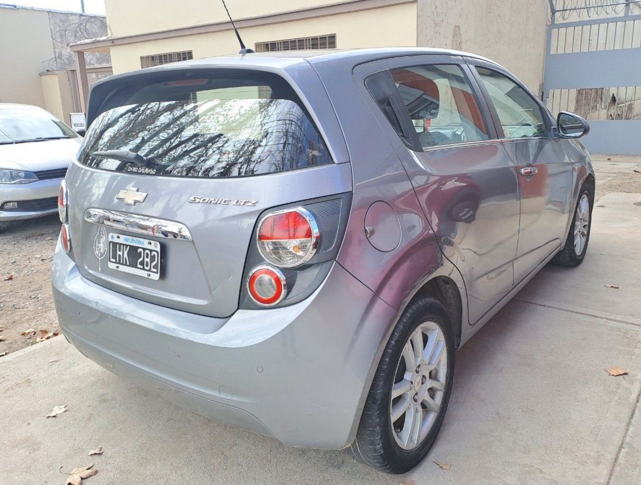 Chevrolet Sonic Usado en Mendoza, deRuedas