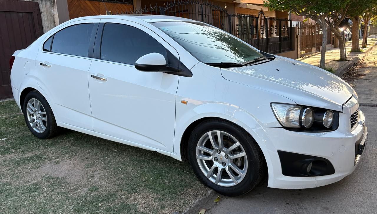 Chevrolet Sonic Usado Financiado en Córdoba, deRuedas