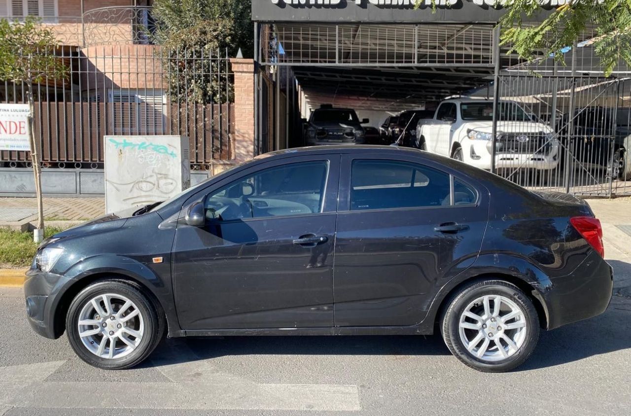 Chevrolet Sonic Usado Financiado en San Juan, deRuedas