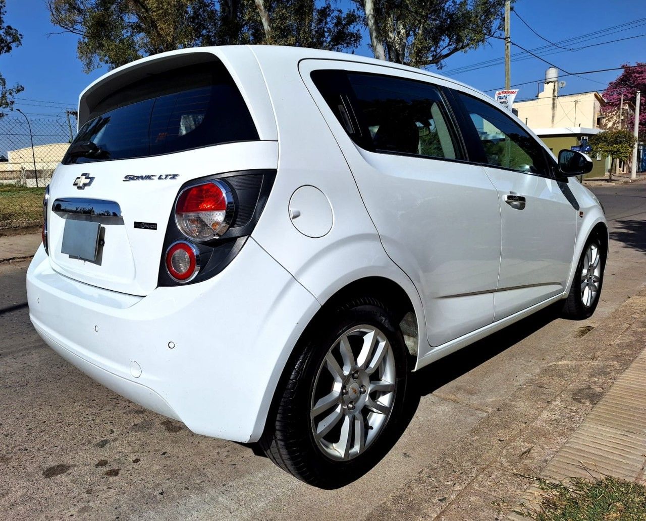 Chevrolet Sonic Usado Financiado en Córdoba, deRuedas