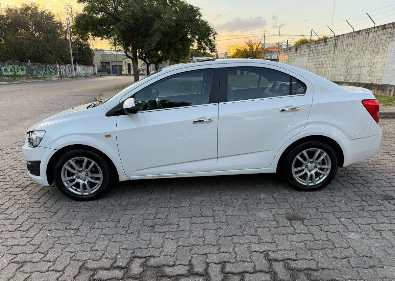 Chevrolet Sonic Usado Financiado en Córdoba, deRuedas