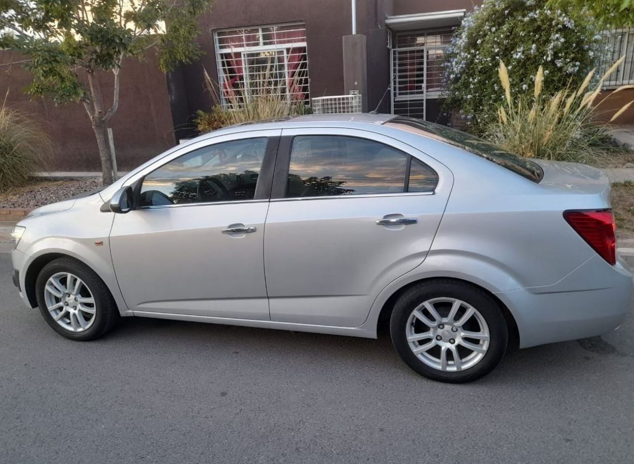 Chevrolet Sonic Usado en Mendoza, deRuedas