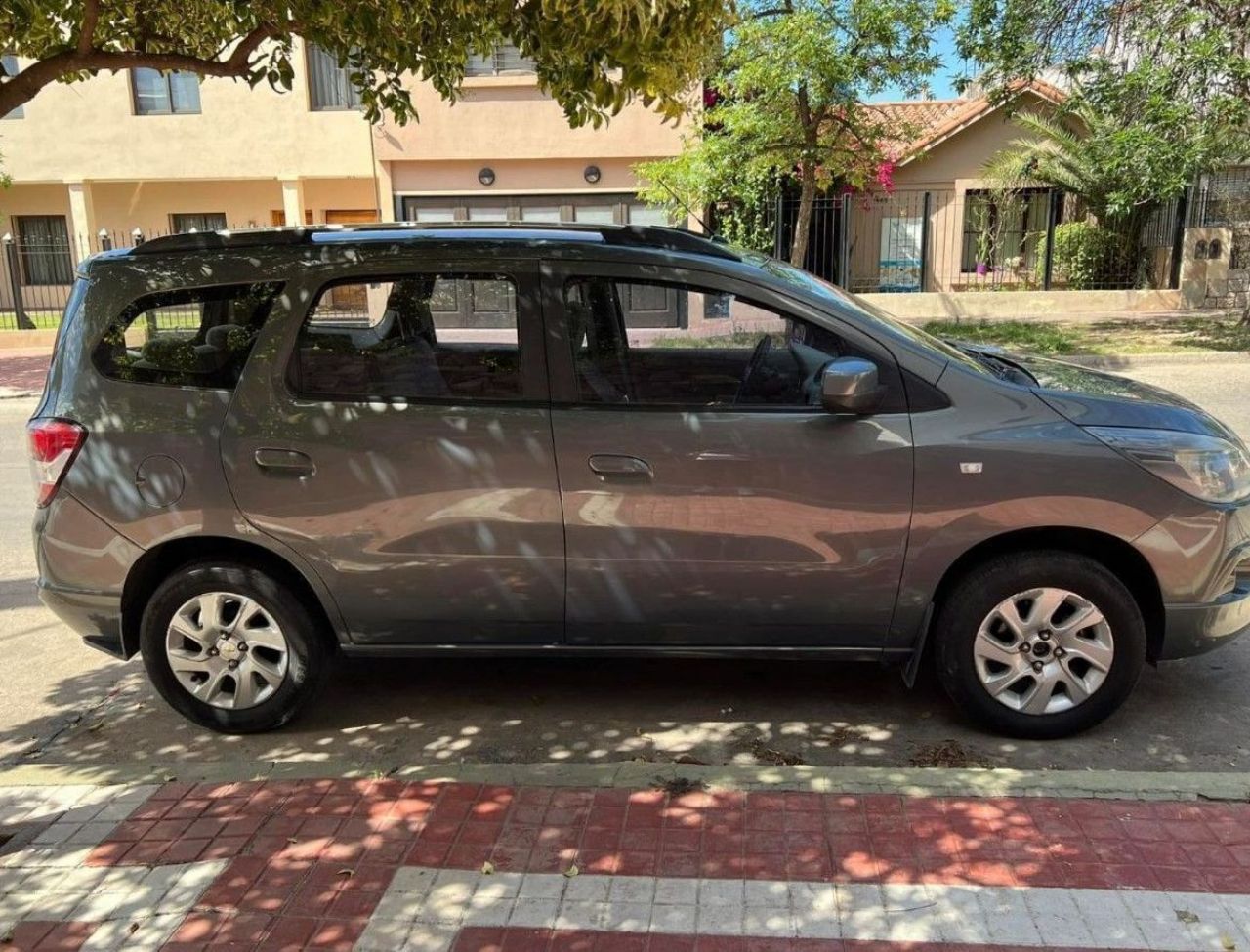 Chevrolet Spin Usado en Córdoba, deRuedas