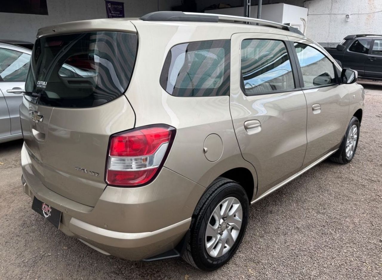 Chevrolet Spin Usado Financiado en Mendoza, deRuedas
