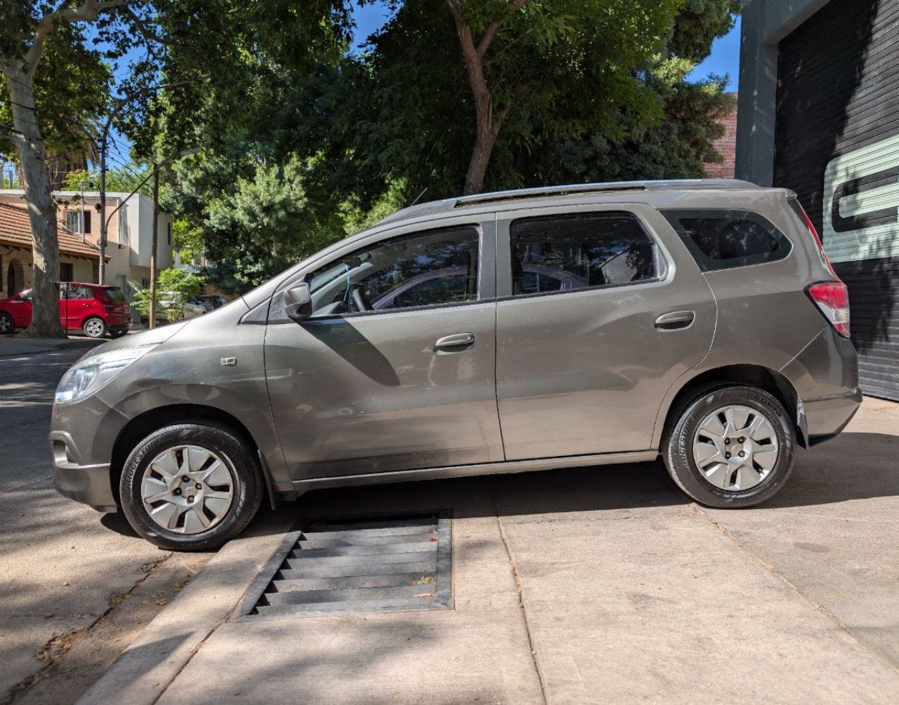 Chevrolet Spin Usado Financiado en Mendoza, deRuedas