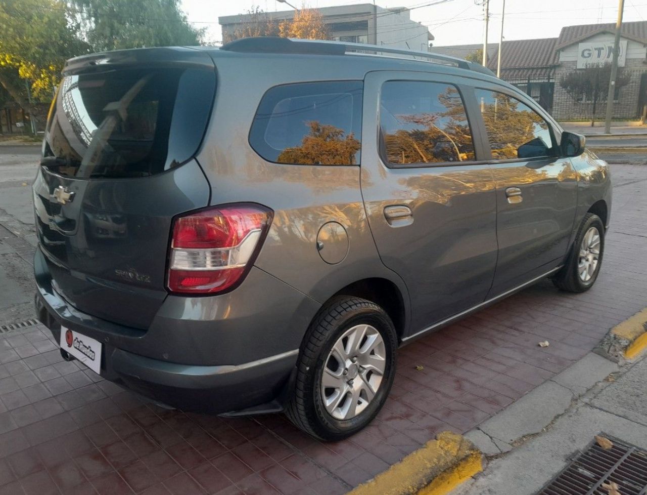Chevrolet Spin Usado Financiado en Mendoza, deRuedas