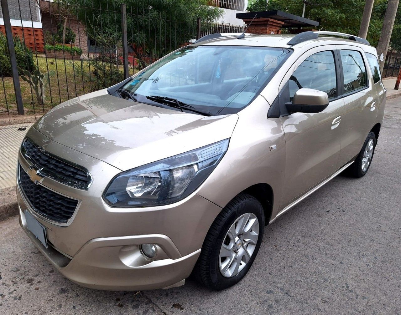 Chevrolet Spin Usado Financiado en Córdoba, deRuedas