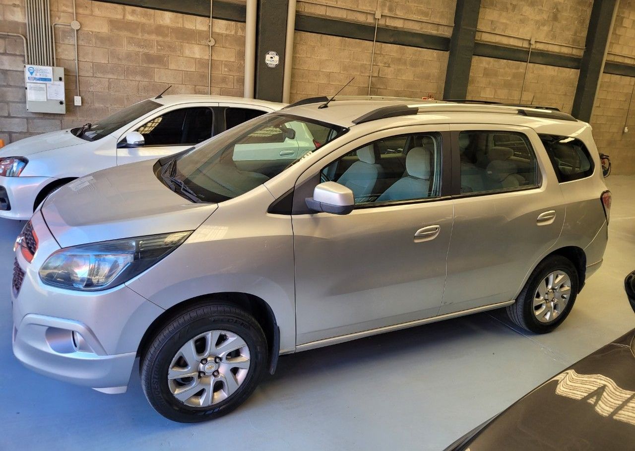Chevrolet Spin Usado Financiado en Mendoza, deRuedas