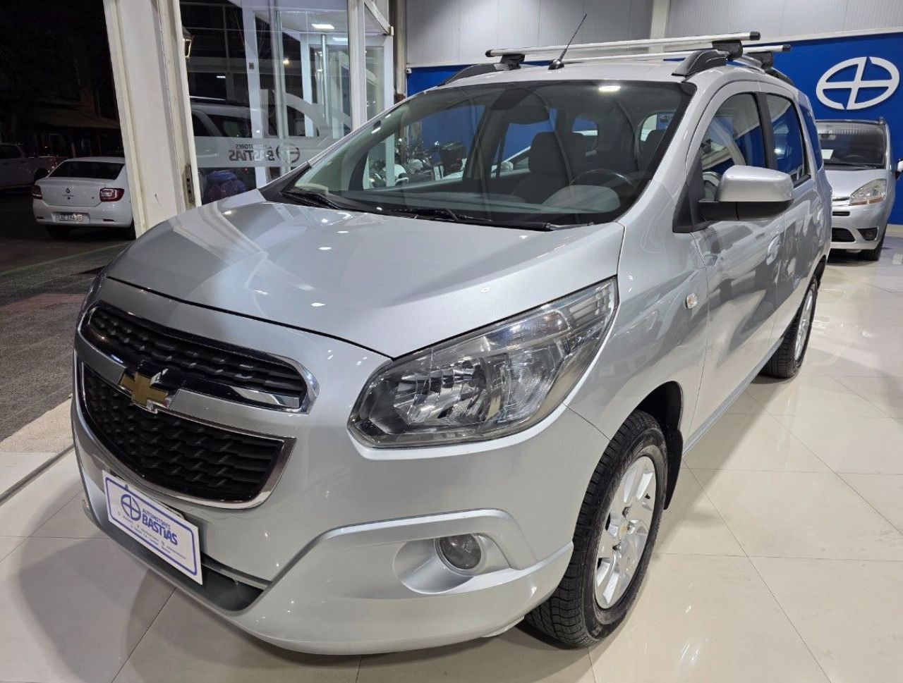 Chevrolet Spin Usado Financiado en Mendoza, deRuedas