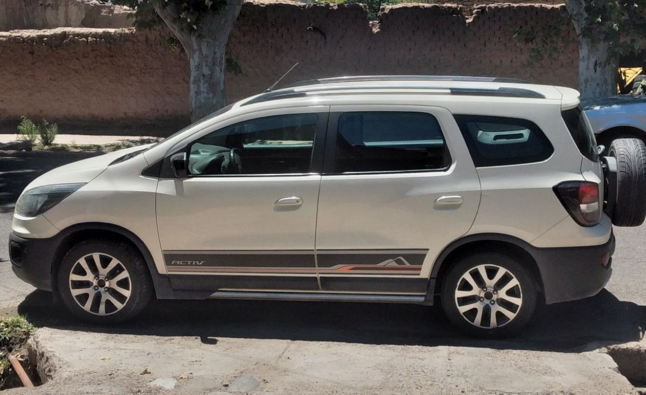 Chevrolet Spin Usado en Mendoza, deRuedas