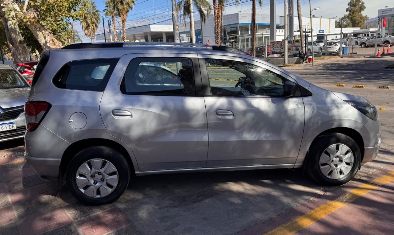 Chevrolet Spin Usado en Mendoza, deRuedas