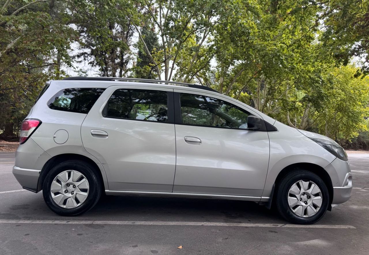 Chevrolet Spin Usado en Mendoza, deRuedas
