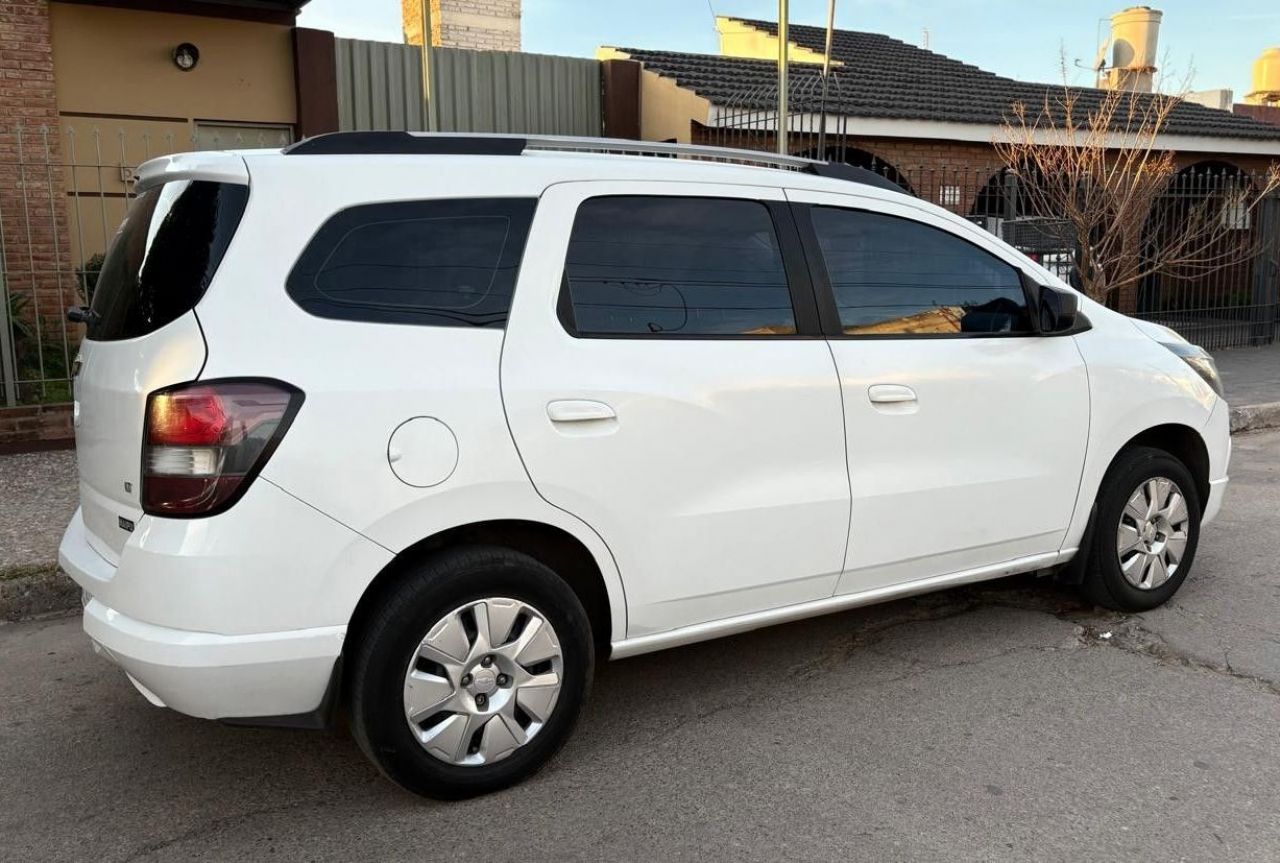 Chevrolet Spin Usado Financiado en Córdoba, deRuedas